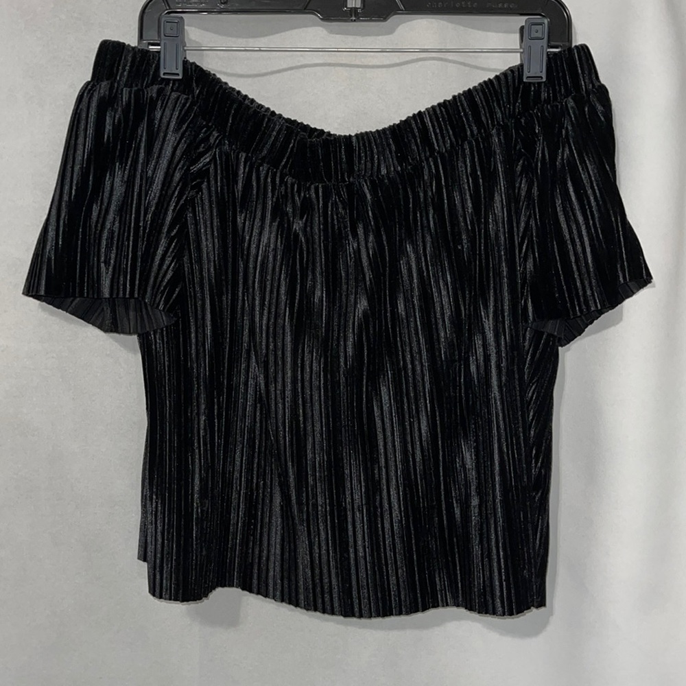 BARDOT PLEAT TOP